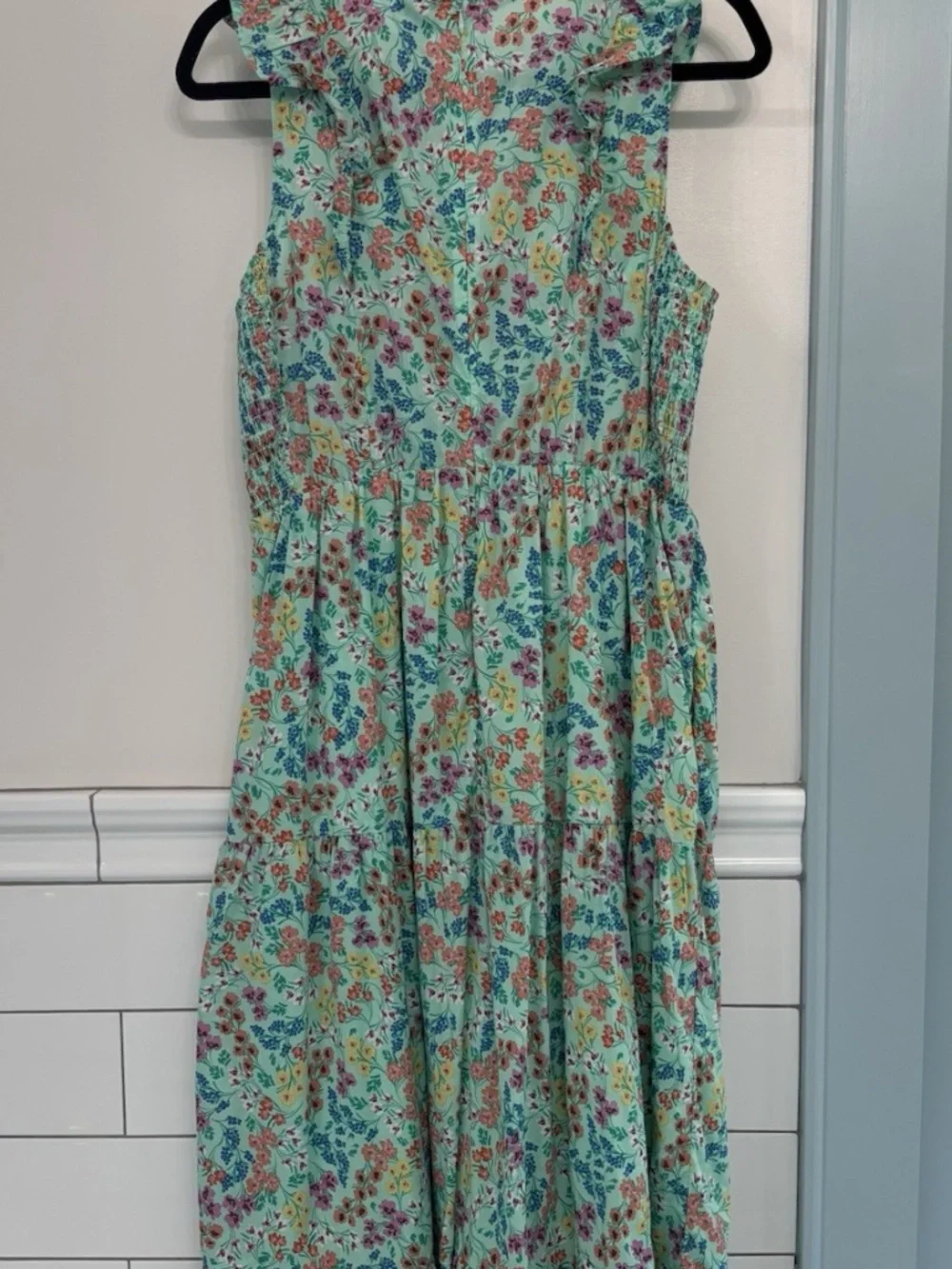 J. Crew V-Neck Smocked Tiered Midi Dress Green Floral Women’s 10 BQ045